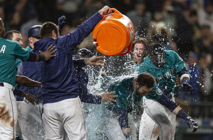 Seattle Mariners vs. San Diego Padres at T-Mobile Park